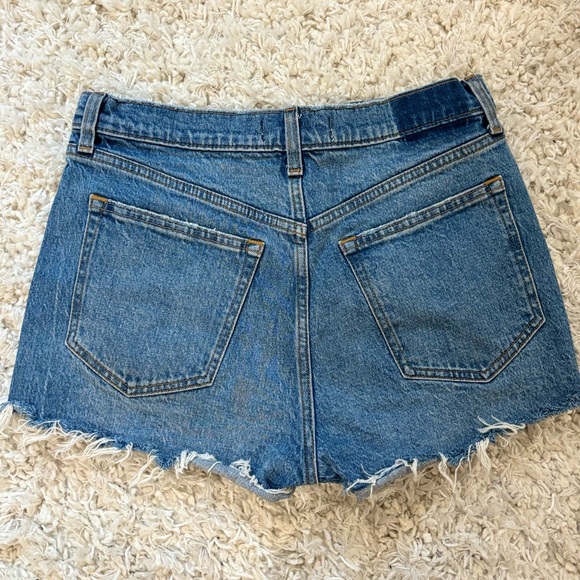 Abercrombie High Rise Mom Shorts - Picture 5 of 6